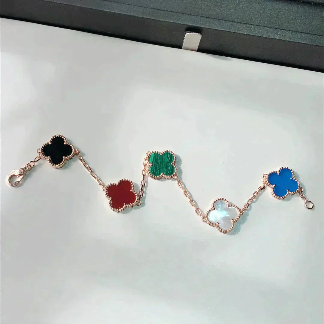 [Vicky]CLOVER 5 MOTIFS MULTICOLOR  BRACELET