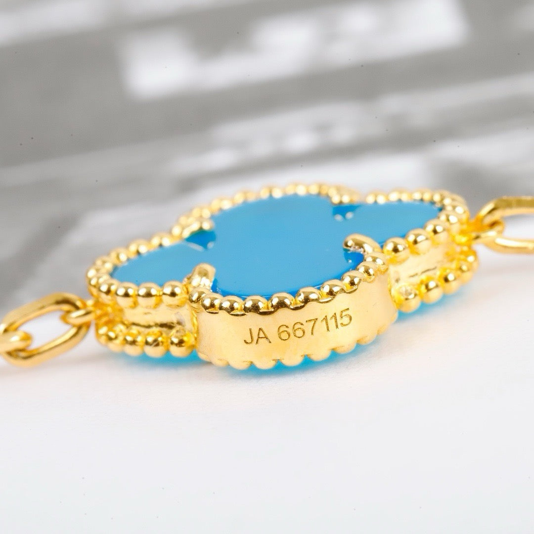[Vicky]CLOVER 5 MOTIFS TURQUOISE BRACELET