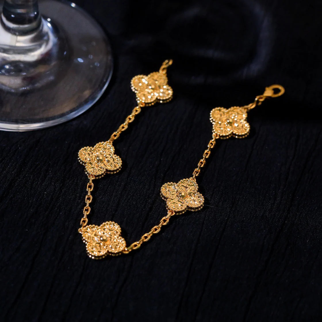 [Vicky]CLOVER 5 MOTIFS BRONZING BRACELET