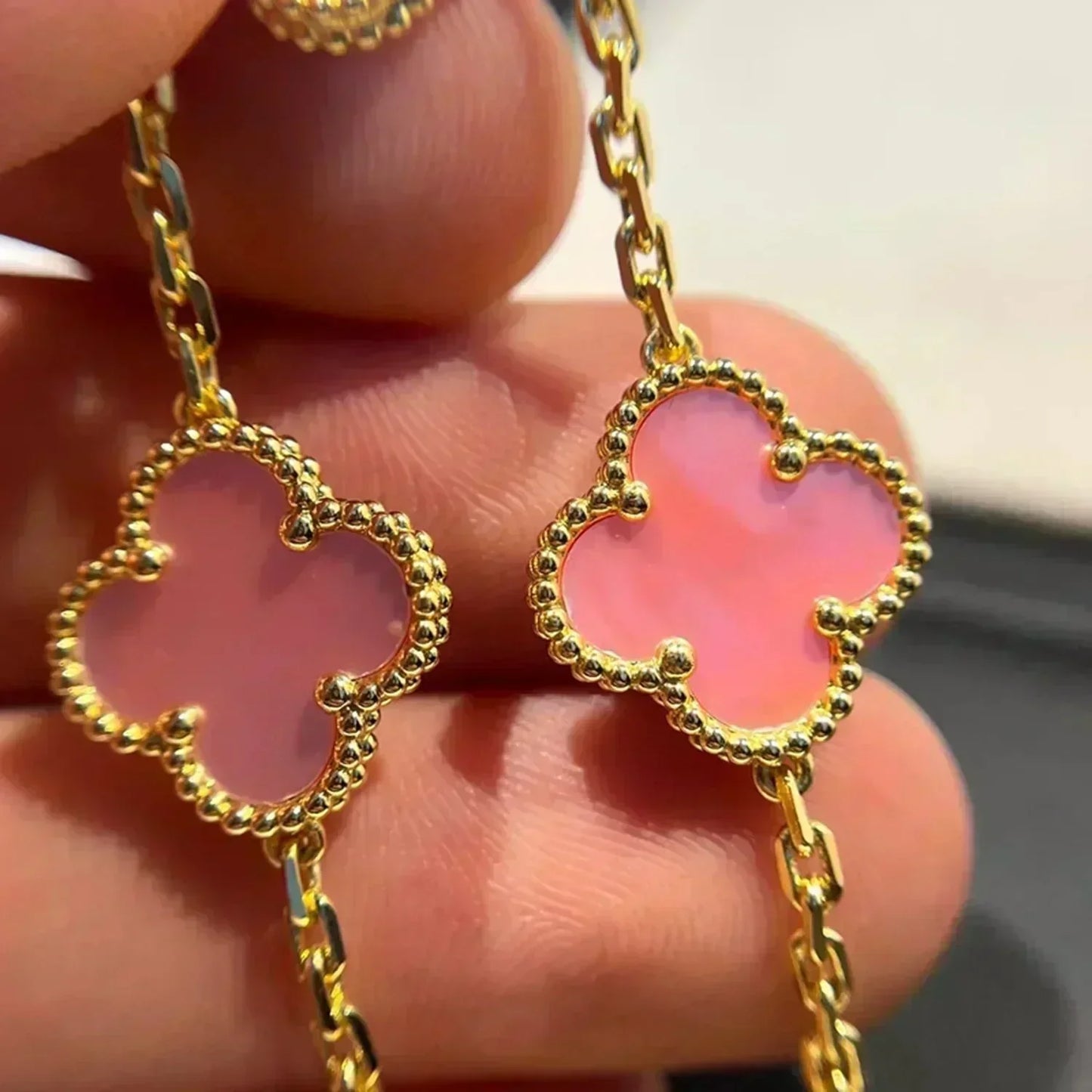 [Vicky]CLOVER 5 PINK MOP BRACELET